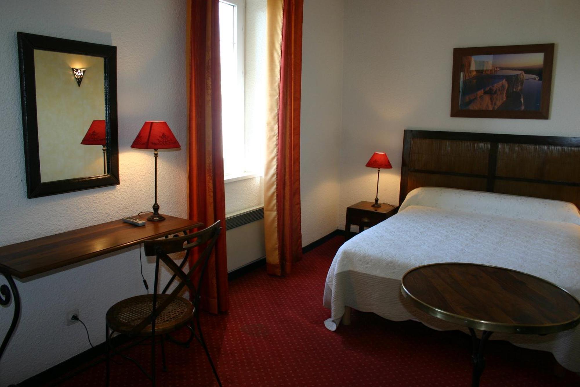 Le Ponant Hotel Pradelles Luaran gambar